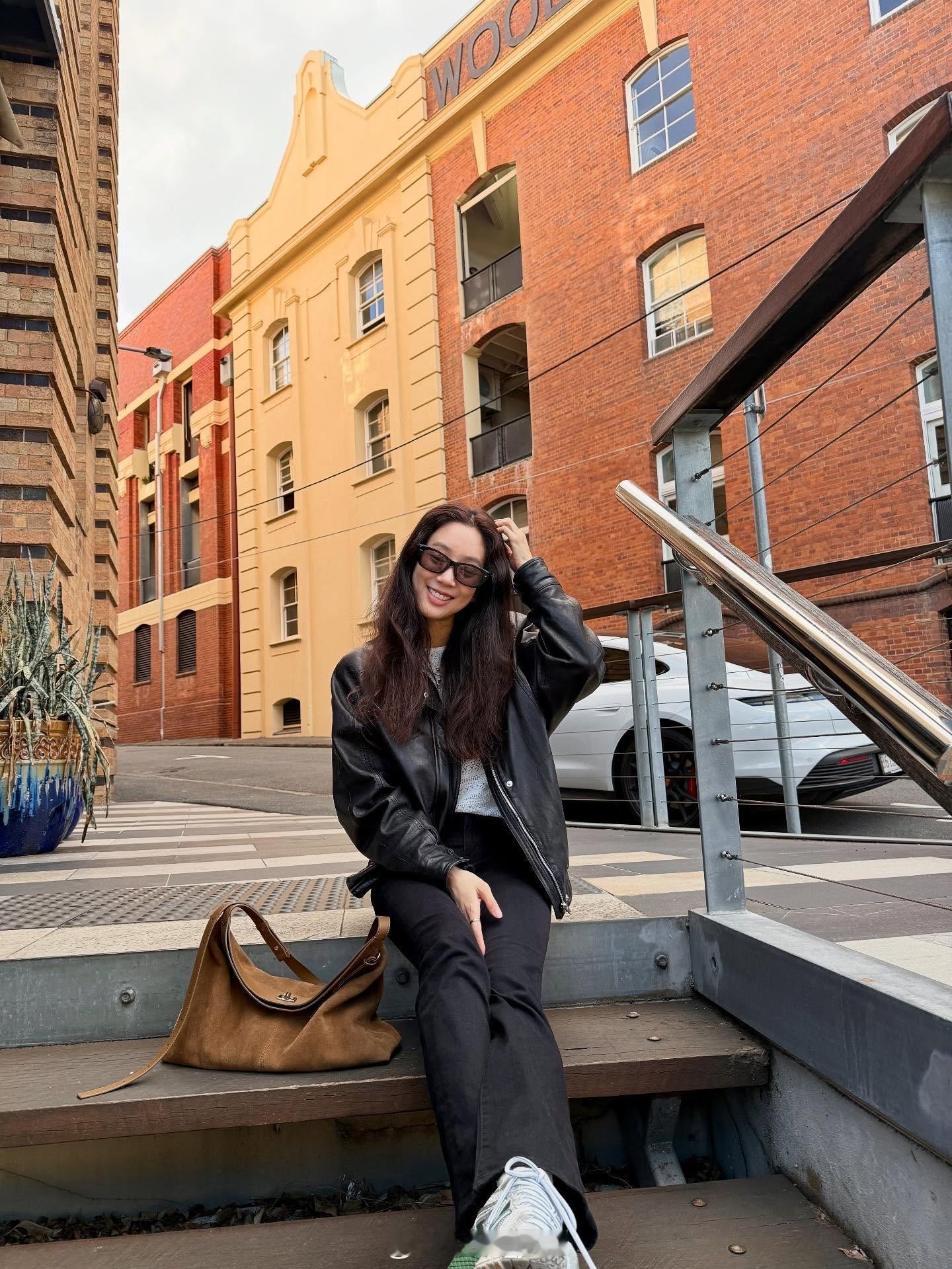 秋天快来了郑丽媛更新穿搭🍂 ​​​