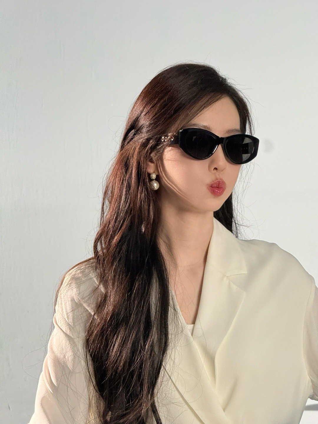 看完直播想all in刘诗诗的眼镜们！完全无法拒绝戴眼镜的刘诗诗，优雅的、可爱的