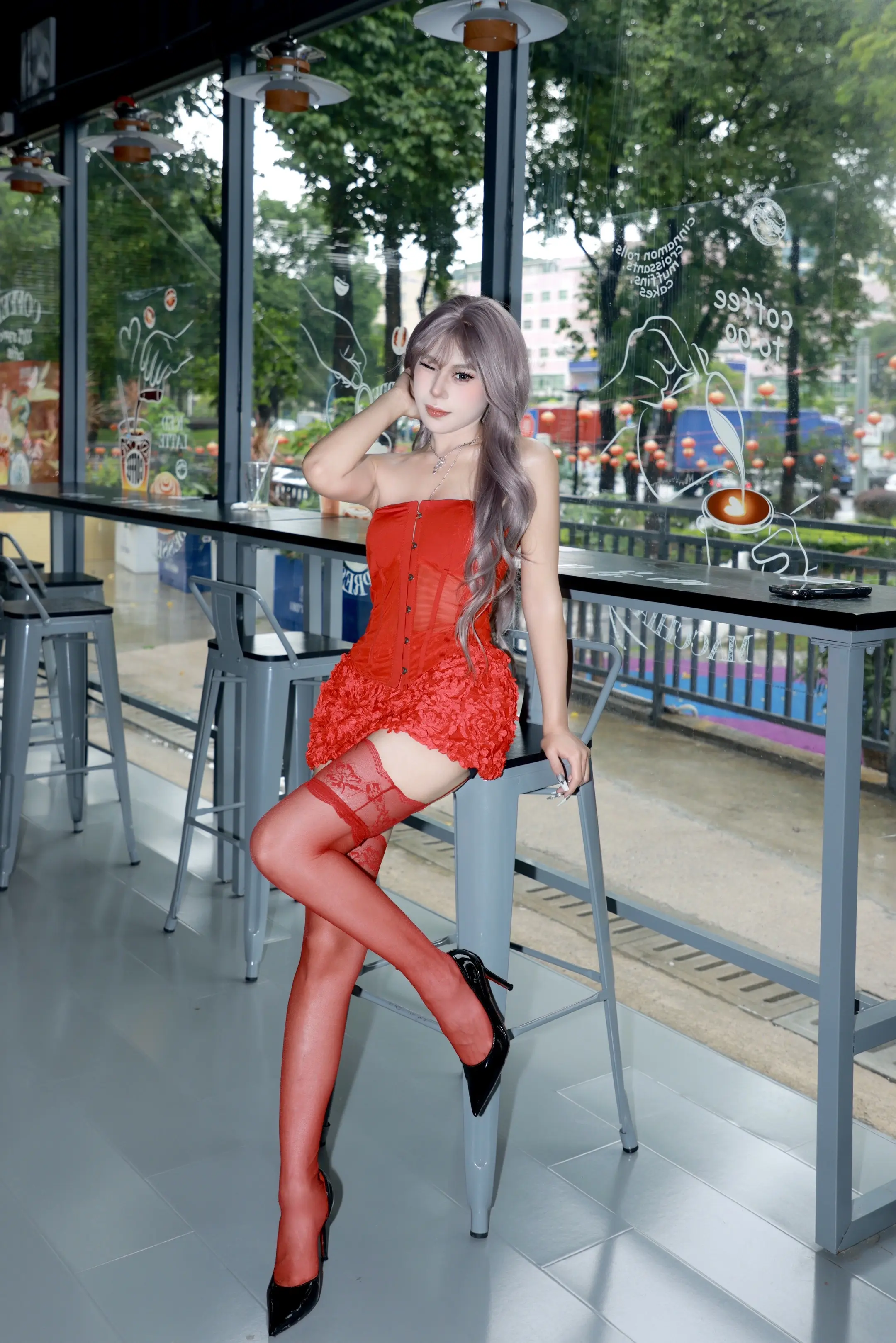 御姐 拍照从不批腿 sexygirl 性感小红裙 红丝