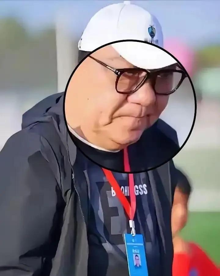 原足协人都出来了，直接开撕董路的冠军，意思就是，这是只要交报名费就能参加的比赛，