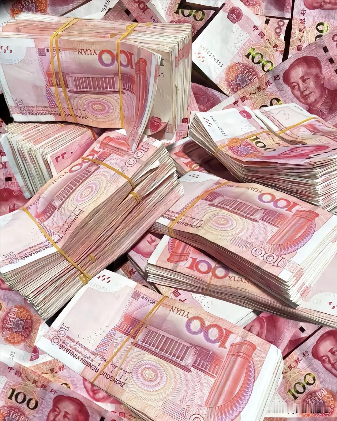 二是之前想吃个驴肉火烧，偶尔发了奖金你吃了一顿，那种满足感油然而生。现在有钱了想
