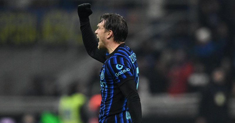 ⚽️ 泽林斯基的标志性远射，意甲第15次禁区外破门！与恰尔汗奥卢共享双纪录。国米