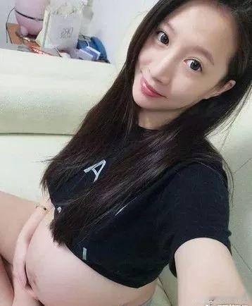 我怀孕了，男朋友带我去他家见他爸妈，说要娶我。见到他父母后，他父母给了我一个8万