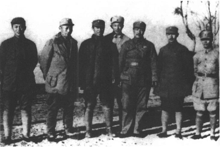 1939年，黄敬、聂荣臻、吕正操、罗瑞卿、贺龙、关向应、舒同(左起)在晋察冀边区
