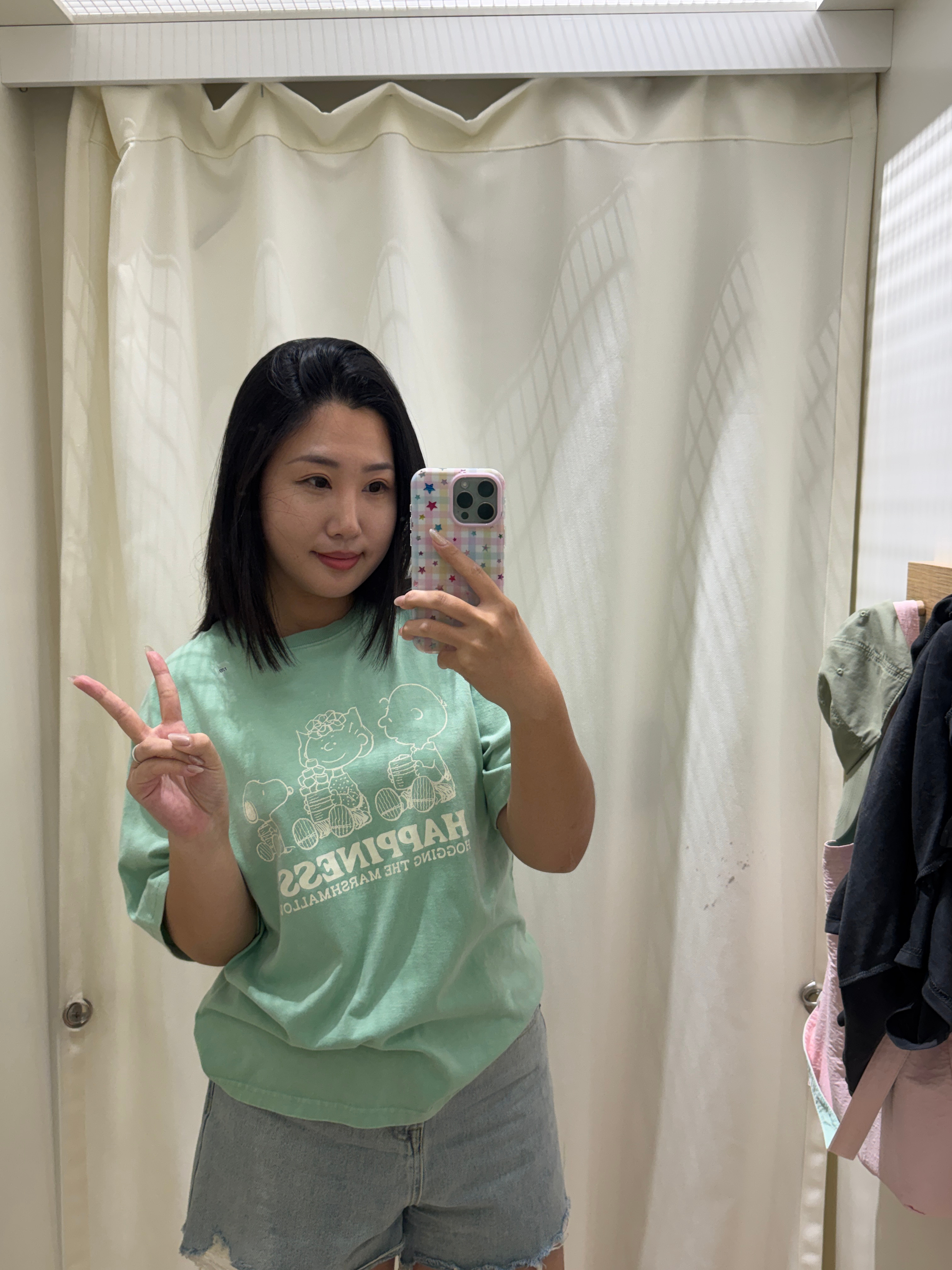 太喜欢绿色了，给多多买衣服的时候突发奇想给自己拿了件170码，店员姐姐也很nic