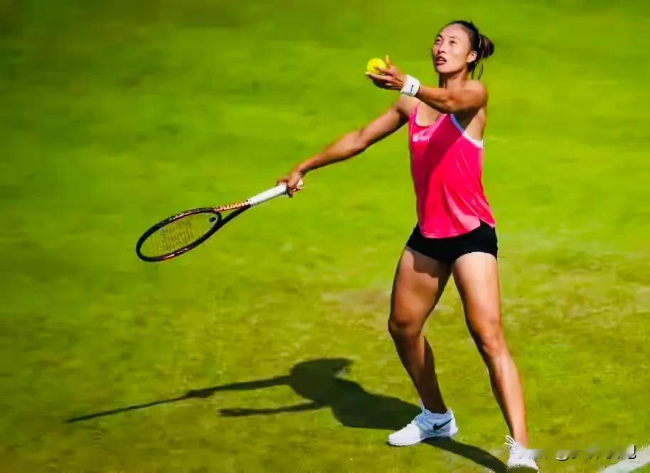 今日17点，🇨🇳郑钦文将与🇯🇵大坂直美在WTA500柏林站女单首轮交手，