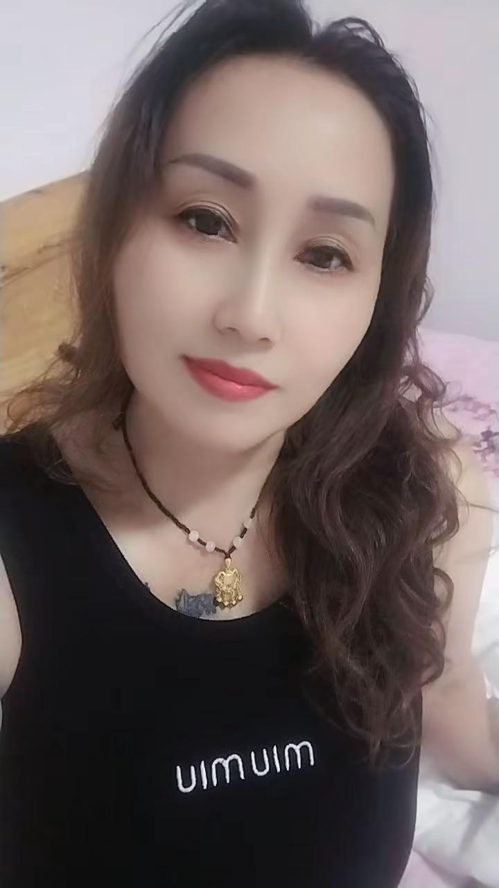 做个美美的小阿姨