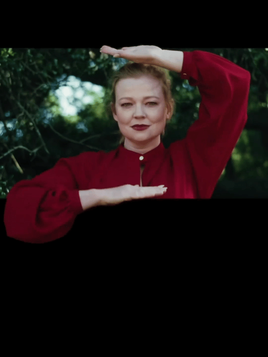 VOGUE China二月号封面预告，女演员Sarah Snook登封，凭借《继