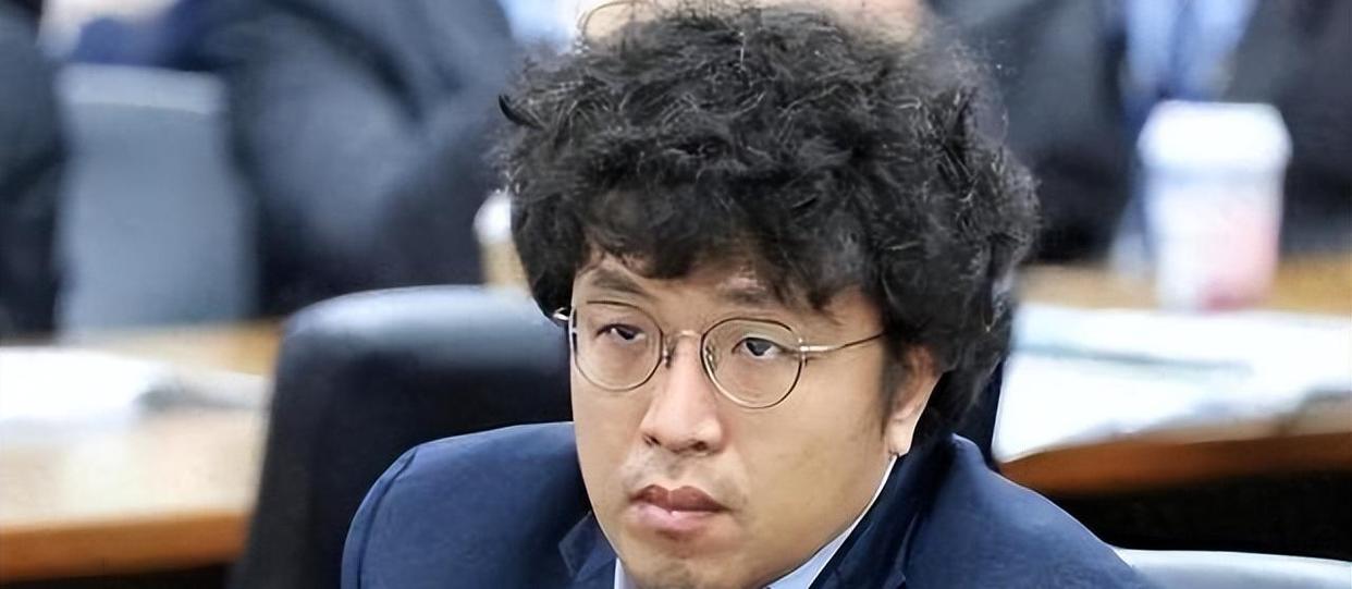 吃饭砸锅必遭严惩！“台独”急先锋沈伯洋家族彻底崩盘

“台独”顽固分子沈伯洋，一