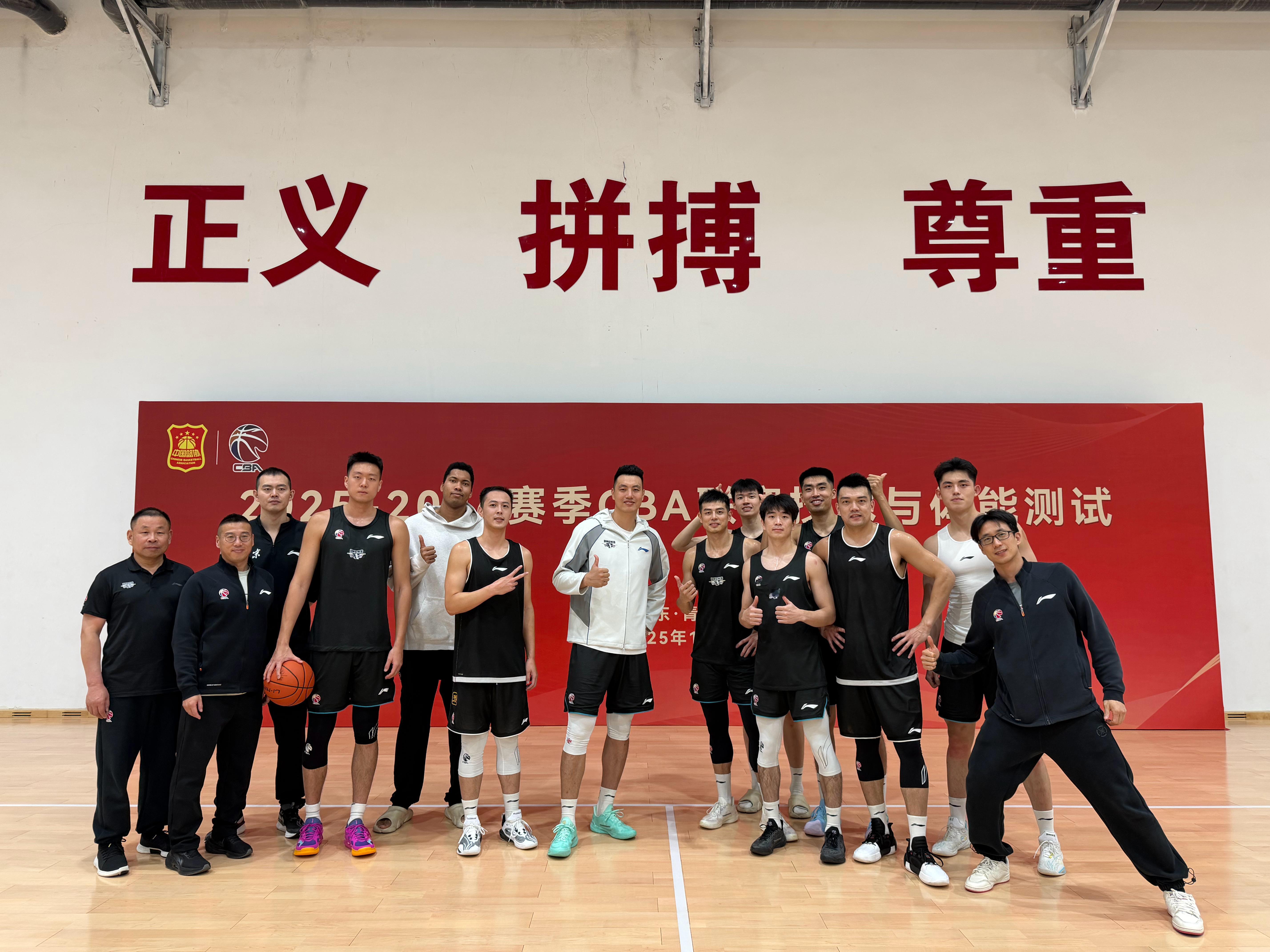 又是一年CBA体测，保持训练就会有好的结果！15翟晓川