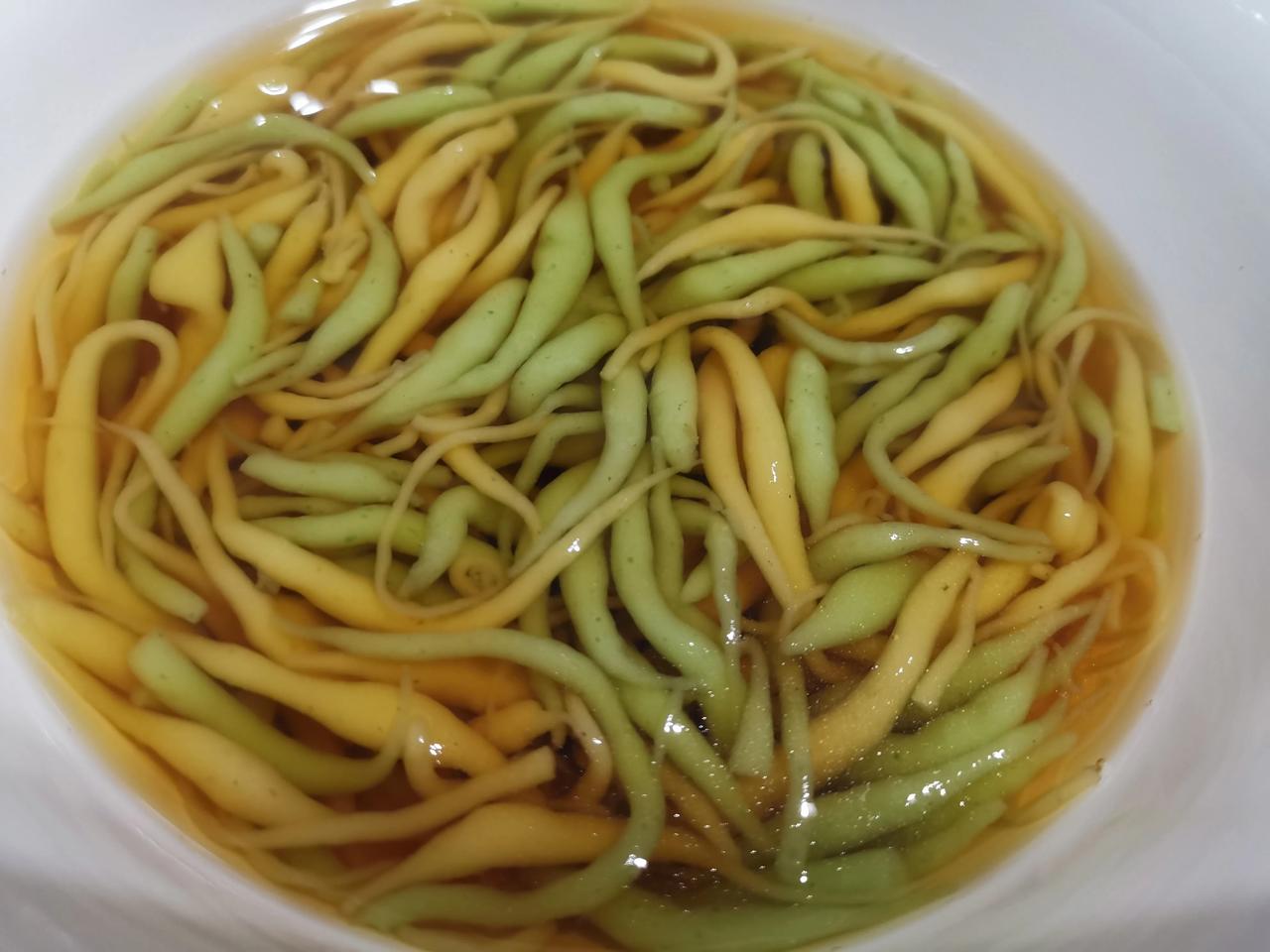 因为手足口病，学校停课今天两个孩子跟爸爸去驻村的地方，所以今天晚上就剩我和女儿两
