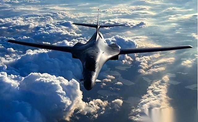 美国教授安德鲁·莱瑟姆最近捅破了一层窗户纸：要是战机连西太平洋的基地都飞不出去，