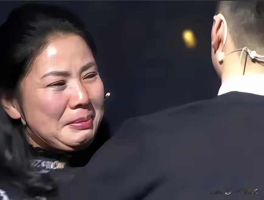 高二孤儿自暴自弃，去小姑家住了半月，回来后的举动让全校泪崩：这才是真正的逆袭！