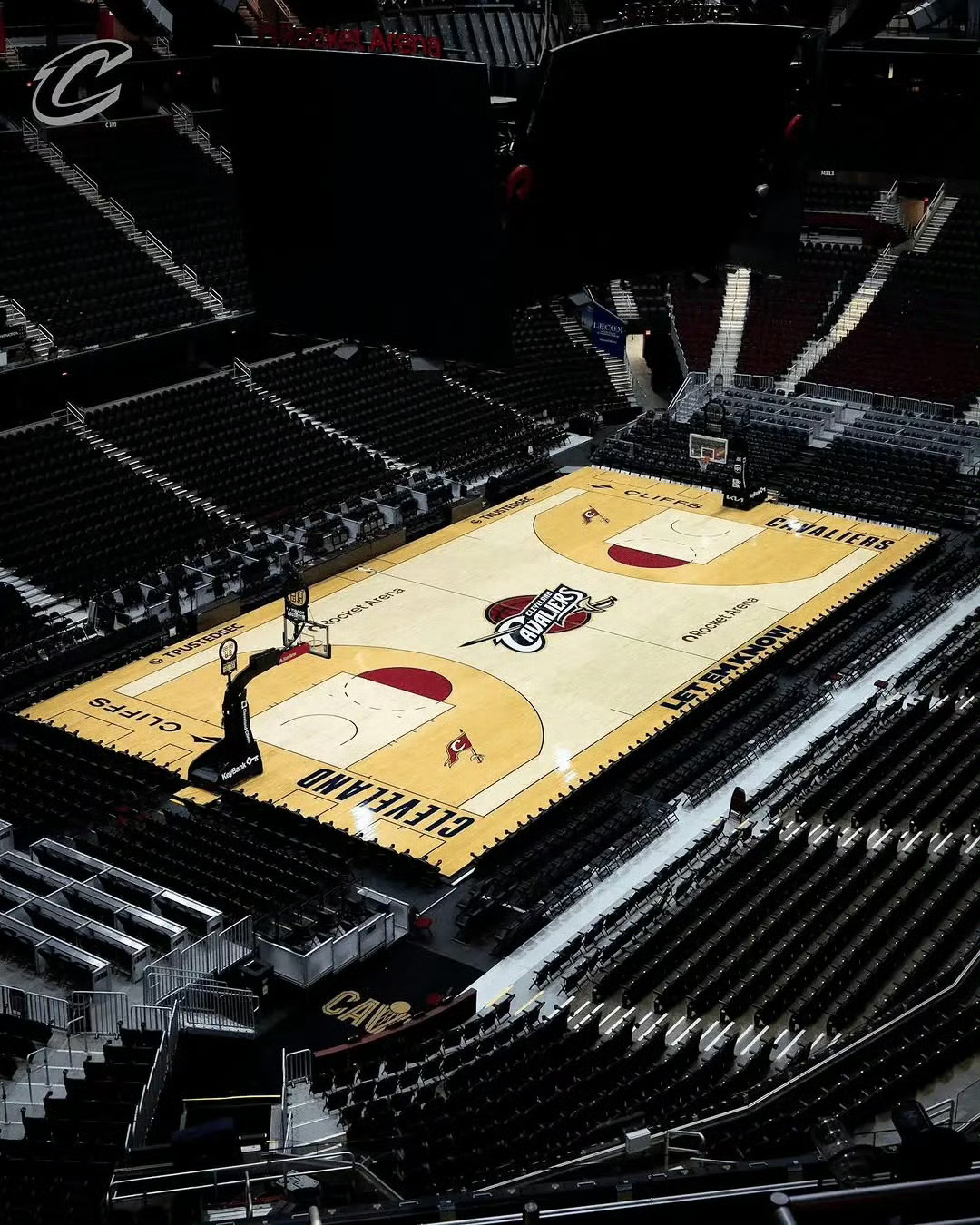 骑士nba新赛季篮不住克利夫兰骑士[超话] 你准备好迎接我们的复古地板了吗[舔屏