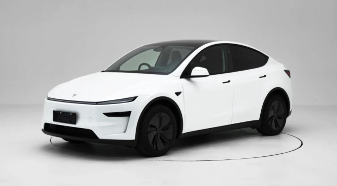 特斯拉ModelY+曝光工信部昨天发布第 400 批《道路机动车辆生产企业及产品
