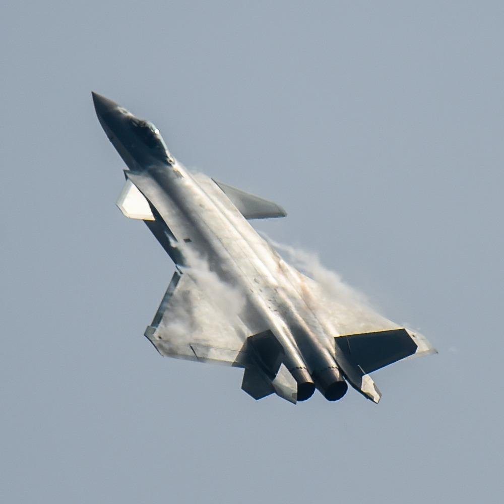 设计路线不同，空优歼-20为何全面压过多面F-35？

歼-20和F-35虽然都