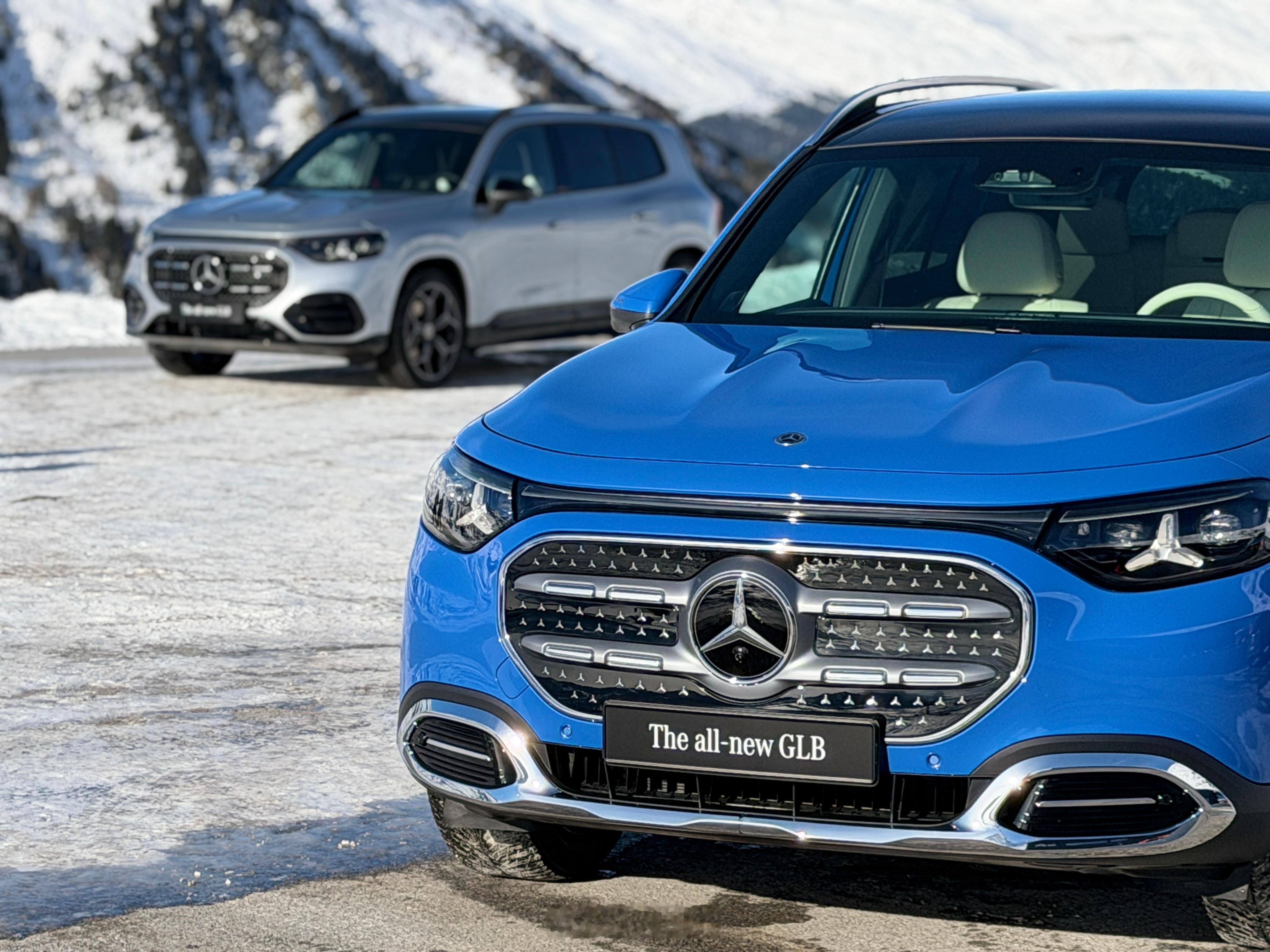 全新一代奔驰GLB发布 我拍了一条静态一手视频，稍后发布