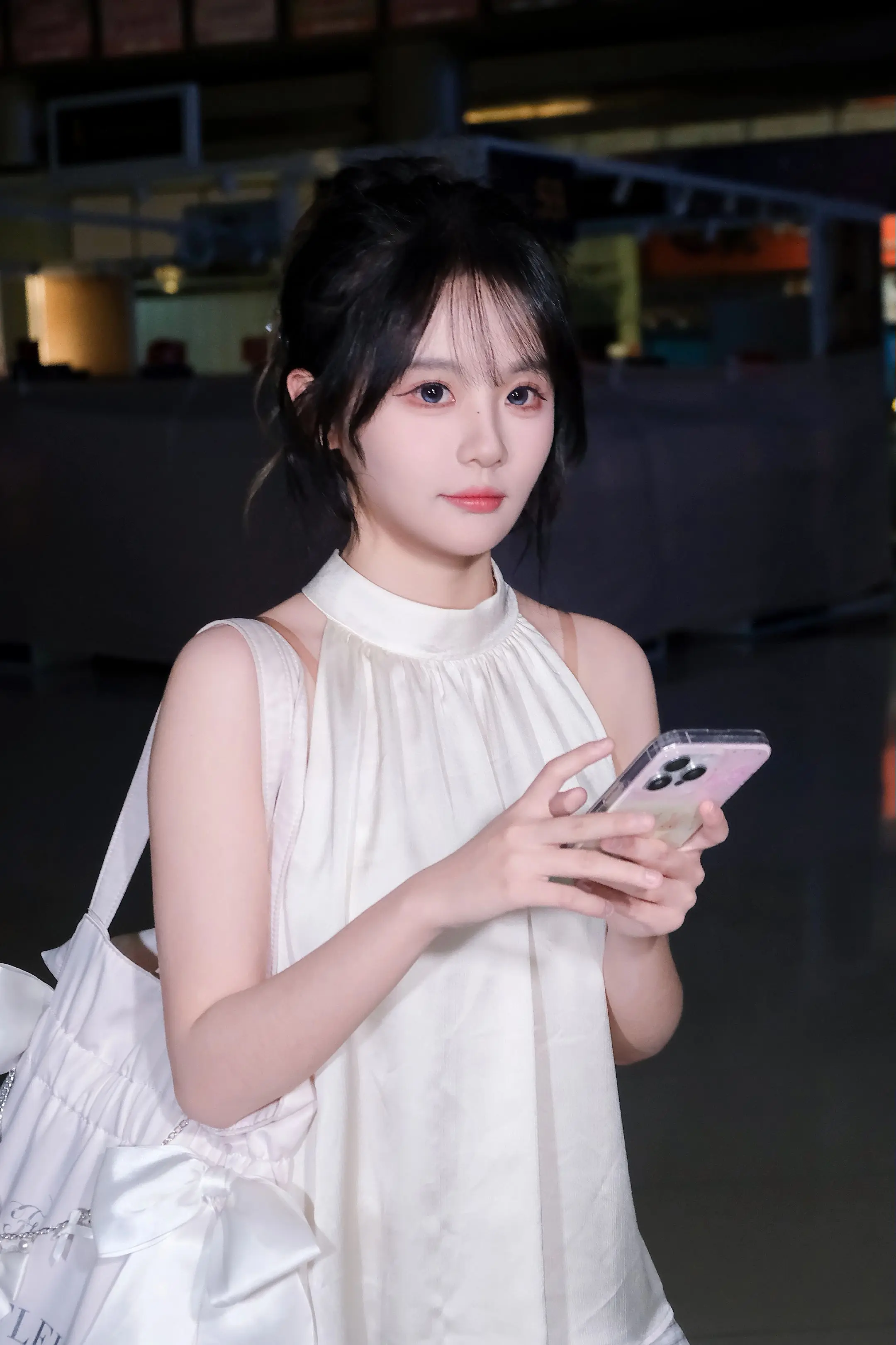 爱我你就抱抱我 黄宣绮 黄宣绮77 白裙look