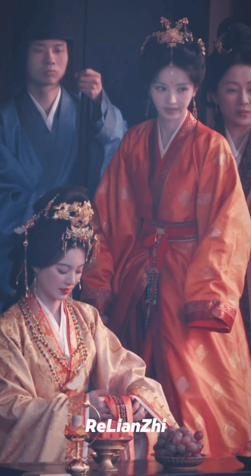 嫁金钗集齐内娱老辈子坏女人 别的剧宅斗靠剧本烘托氛围，嫁金钗直接靠演员本身，往那