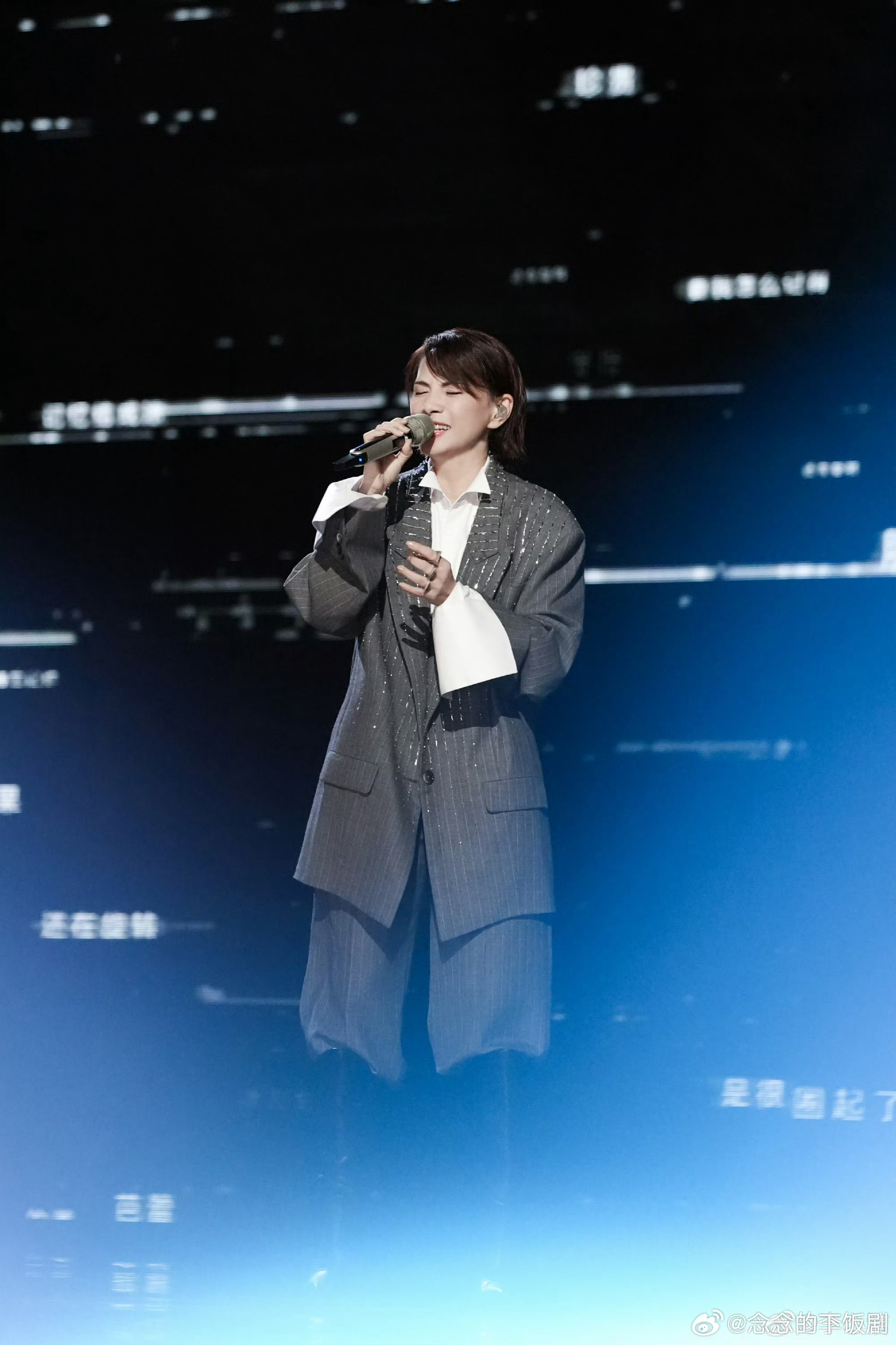 李心洁浪姐收官发文浪姐旅程圆满收官，李心洁写下感言，看完特别感慨，满满的不舍，感