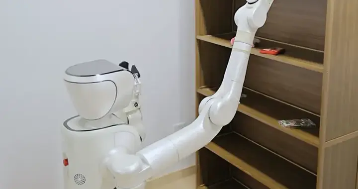 国产家庭机器人终于落地！连人带床推你去上班，小五位数明年开卖