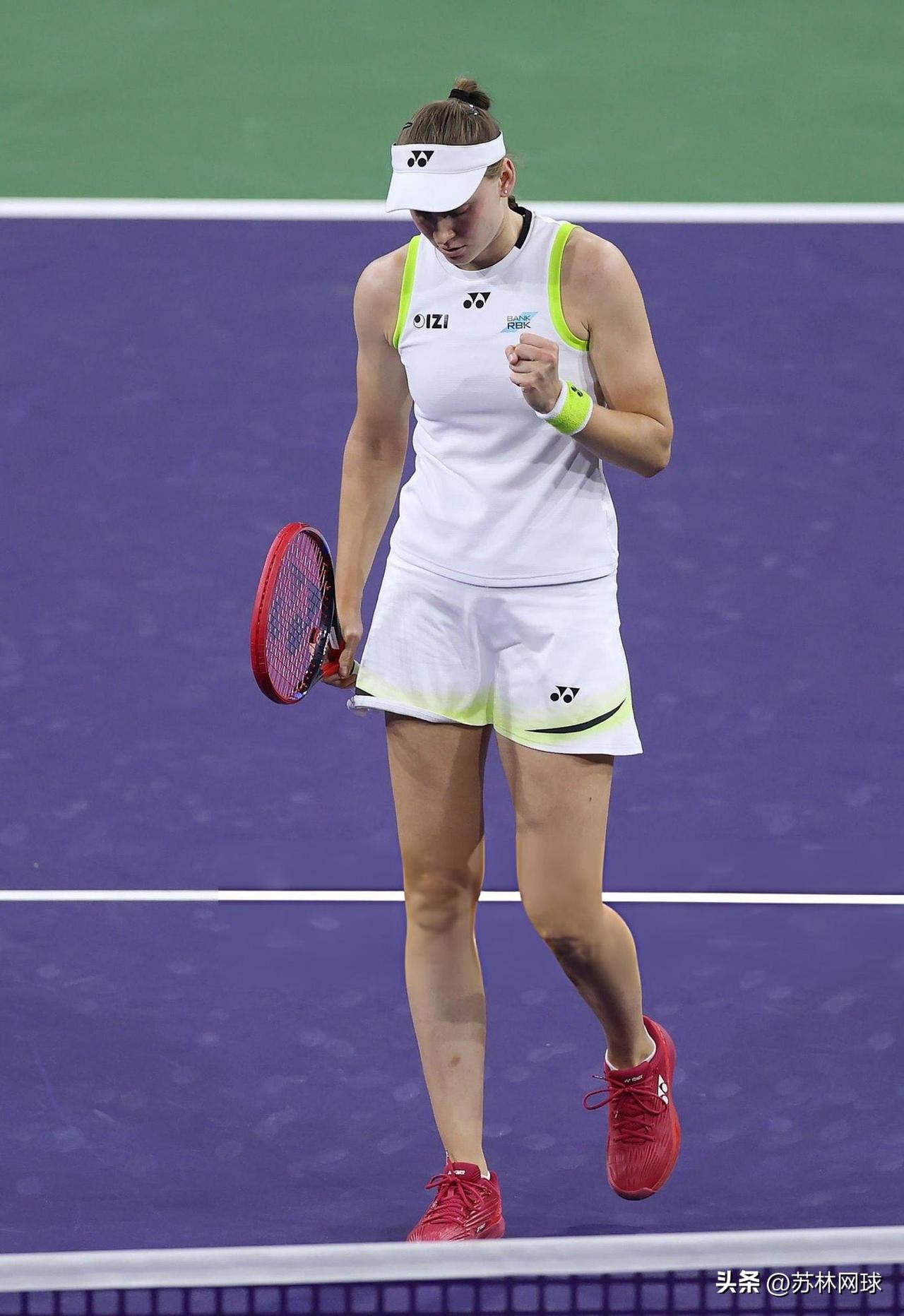 莱巴金娜6-3/6-4科斯秋克
她是本赛季WTA 1000场赛事中唯一一位每站至