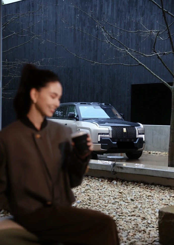 仰望U8L请了昆凌啊，不知道周董会不会悄悄开