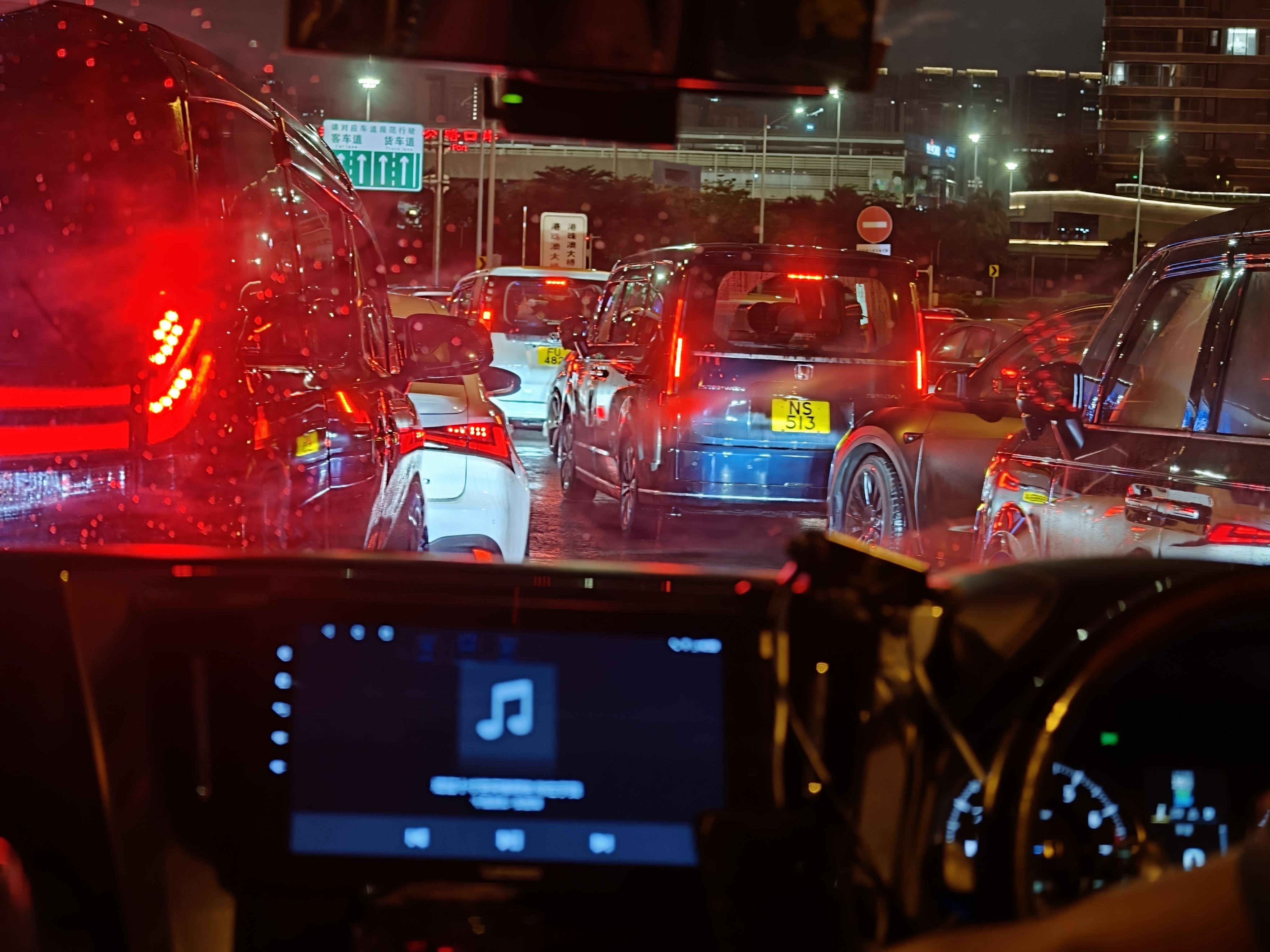 好的，我的第一次港珠澳大桥体验太堵车了 珠海·港珠澳大桥