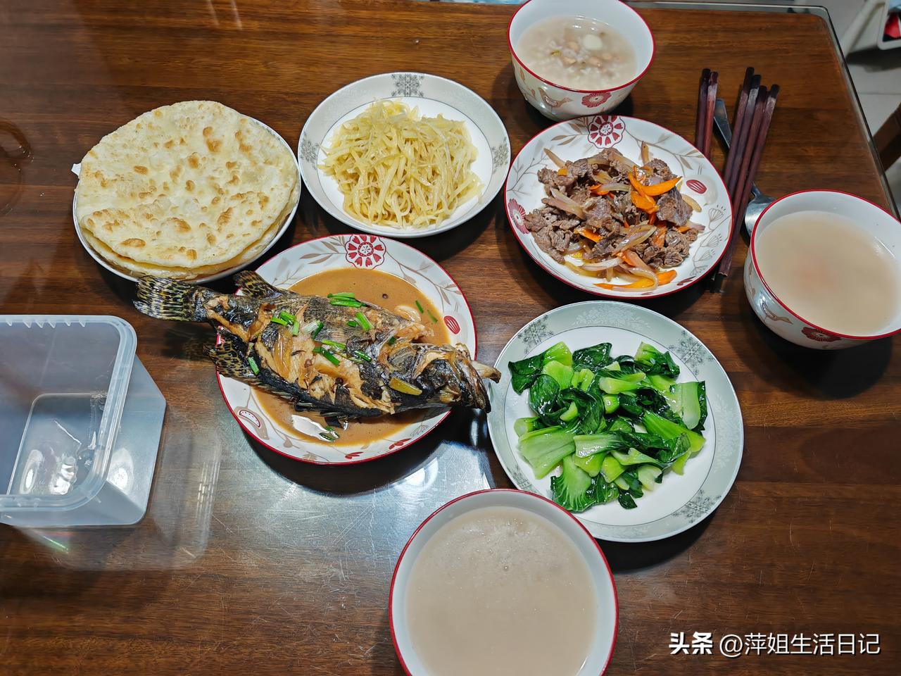 [微风]炒土豆丝
[微风]炒上海青
[微风]炒牛肉洋葱胡萝卜
[送自己一朵花]炖