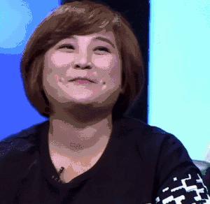 从前的贾玲，现在的贾玲;
明明是同一个人，但又感觉不是同一个人。
