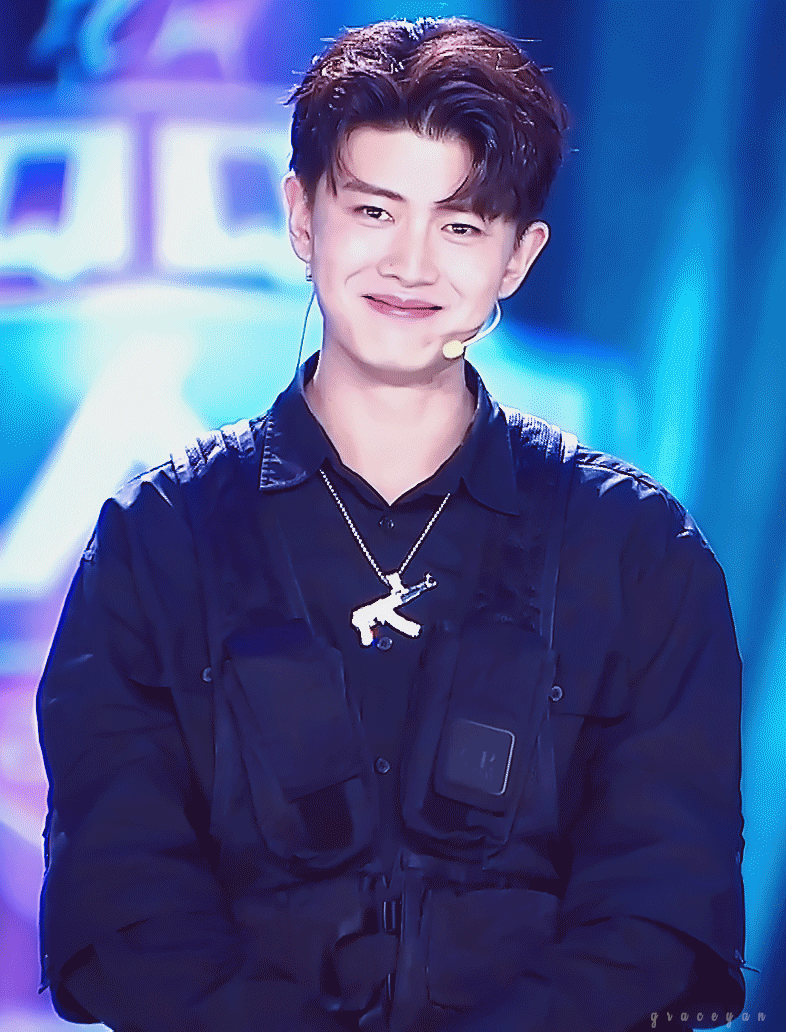 任嘉伦 𝙁𝙤𝙡𝙡𝙤𝙬 𝙮𝙤𝙪𝙧 𝙝𝙚𝙖𝙧𝙩 ᥫ̊ᩣ