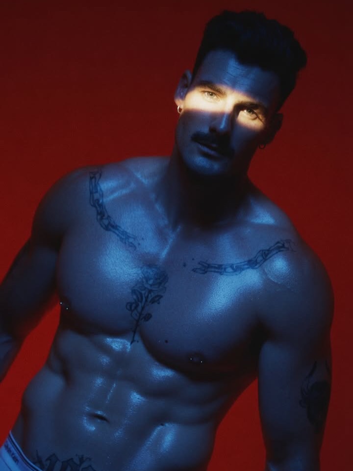 模特: Kyron Krüger | 📸摄影师: James Rupapara