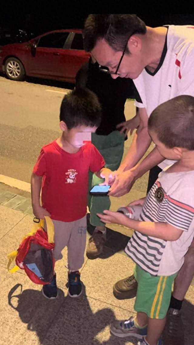 本以为爬山很轻松，5岁孩子独自走了3小时，问题在哪儿。