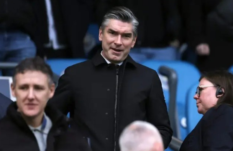 据意大利记者斯基拉报道，利雅得新月为利物浦体育总监理查德·休斯提供3年合同。斯基