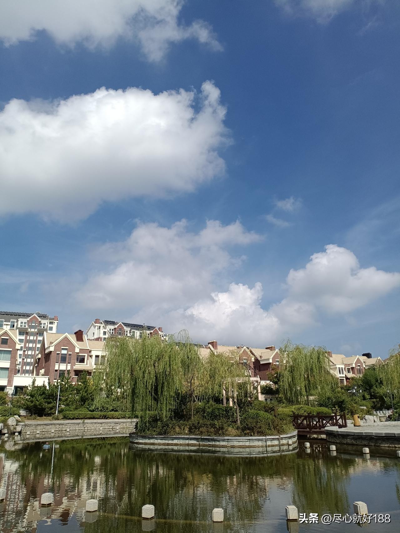 妈妈的身体越来越差劲，感觉影响妈妈最多的就是糖尿病并发症，现在妈妈的手麻，脚麻，