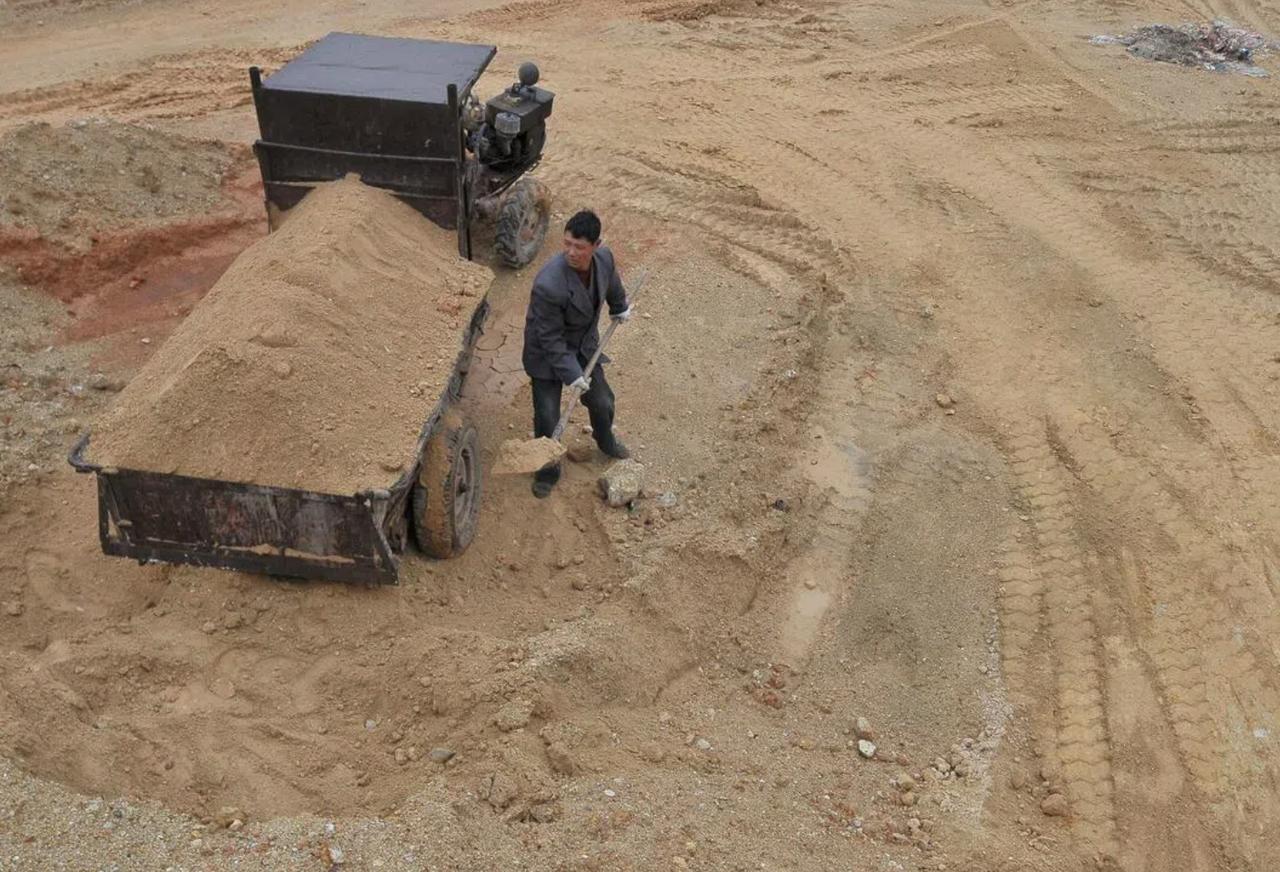 2026年前两个月，对日本出口稀土产品444吨。

新加坡《联合早报》报道称：尽