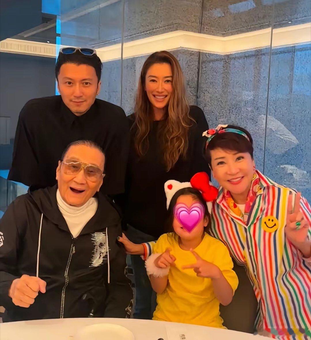 四哥这回是真的走了！7月16日因重症肺炎离世，拖到20日火化完才肯放消息出来。说