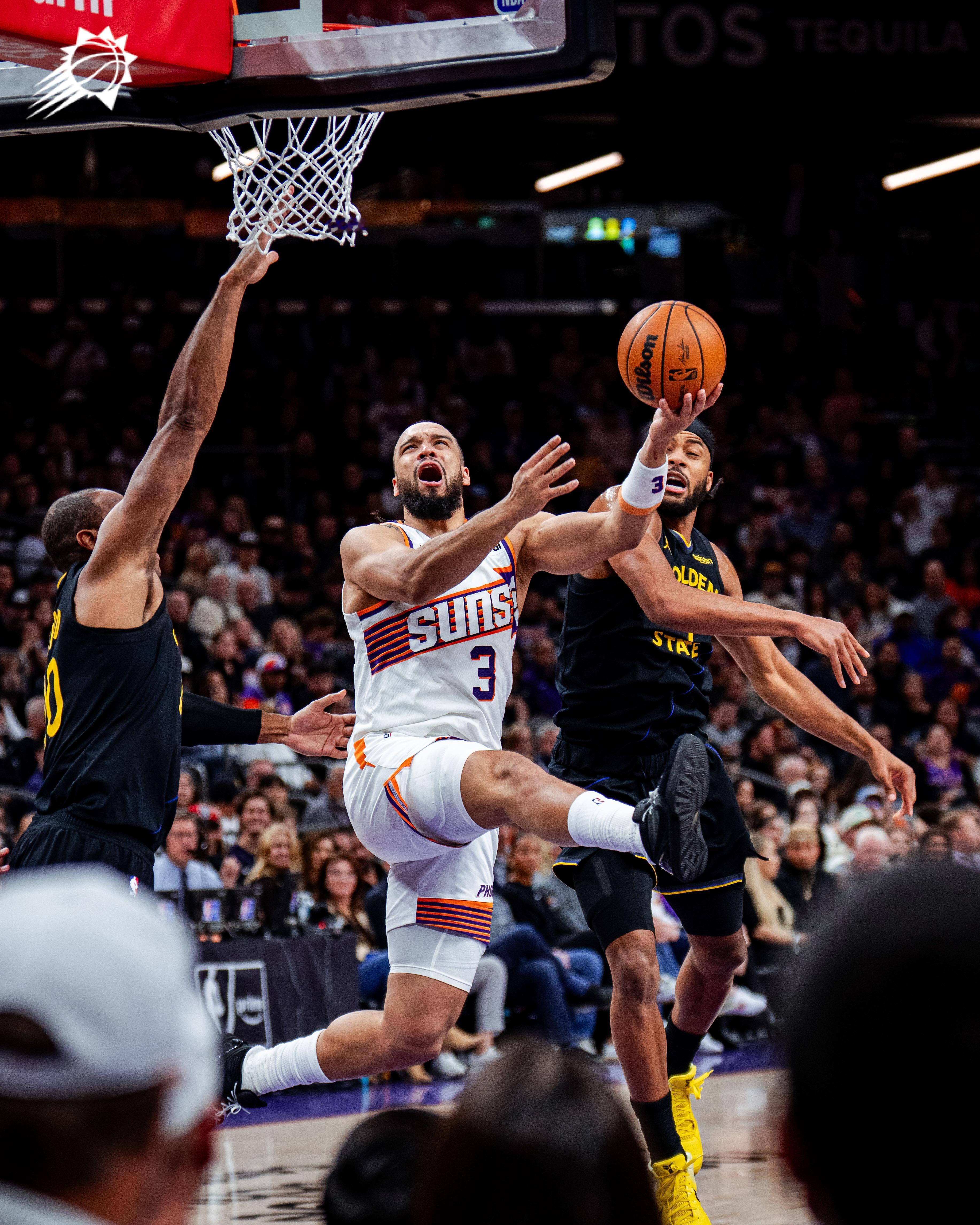 狄龙钻到人堆里打成2+1！Such a tough shot！菲尼克斯太阳 | 