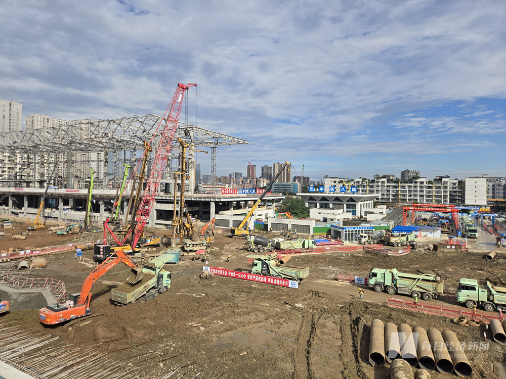 重大项目提速建设 成都切换“冲刺模式”助力四川攻坚四季度