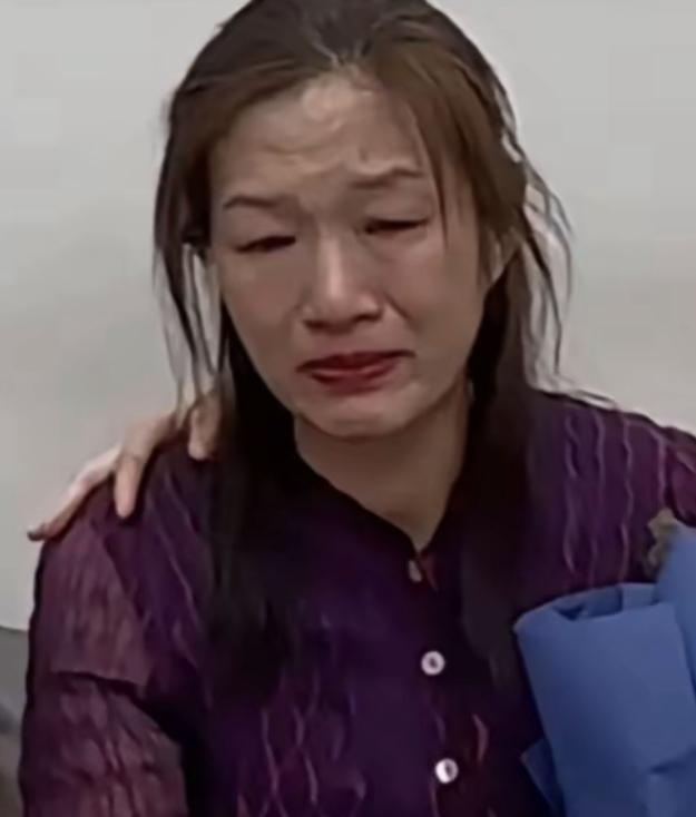 许健华父亲去世网友比较关心的2个问题是谢浩男谢爸会不会去？其实关注谢浩男一家人时
