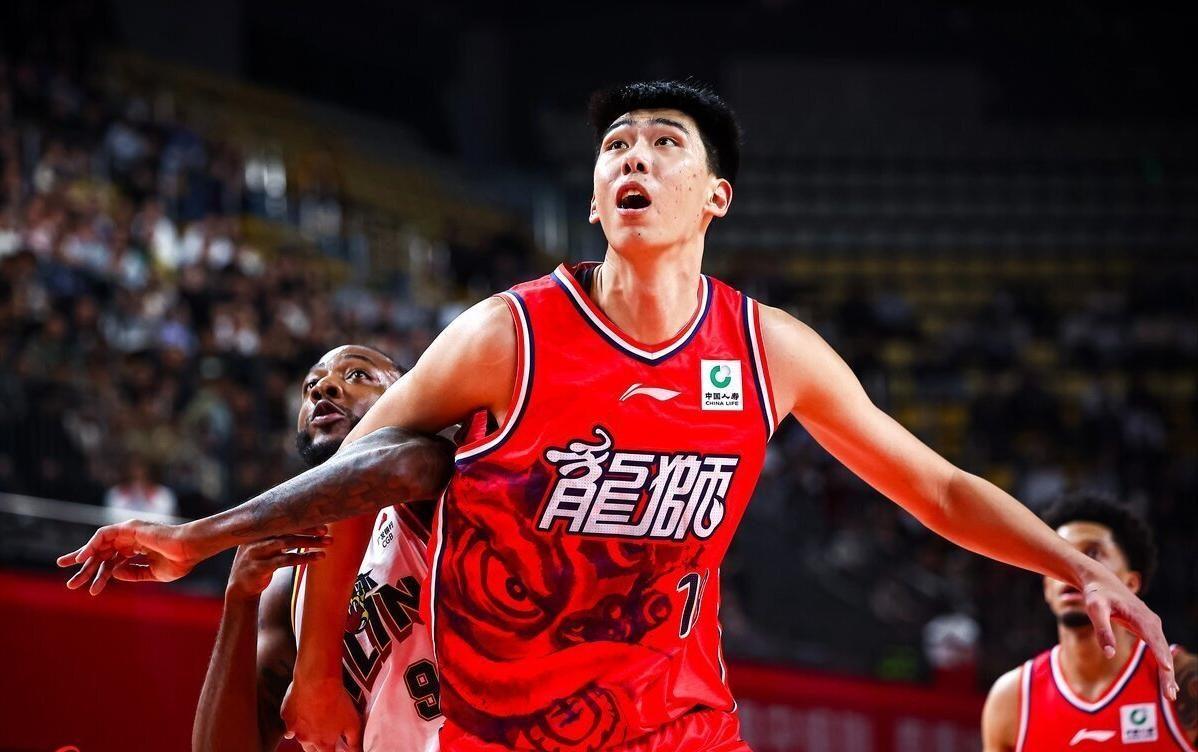 预计今晚广州龙狮在主场掀翻上海男篮，终结对手20连胜。依据当然不是上海无欲无求，