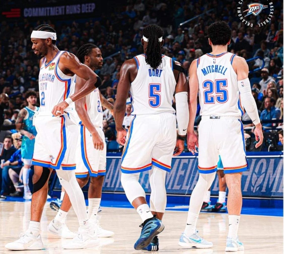 雷霆卫冕悬了，不仅仅是战绩下滑严重，更可怕的是统治力的丧失。
接连输给步行者和猛