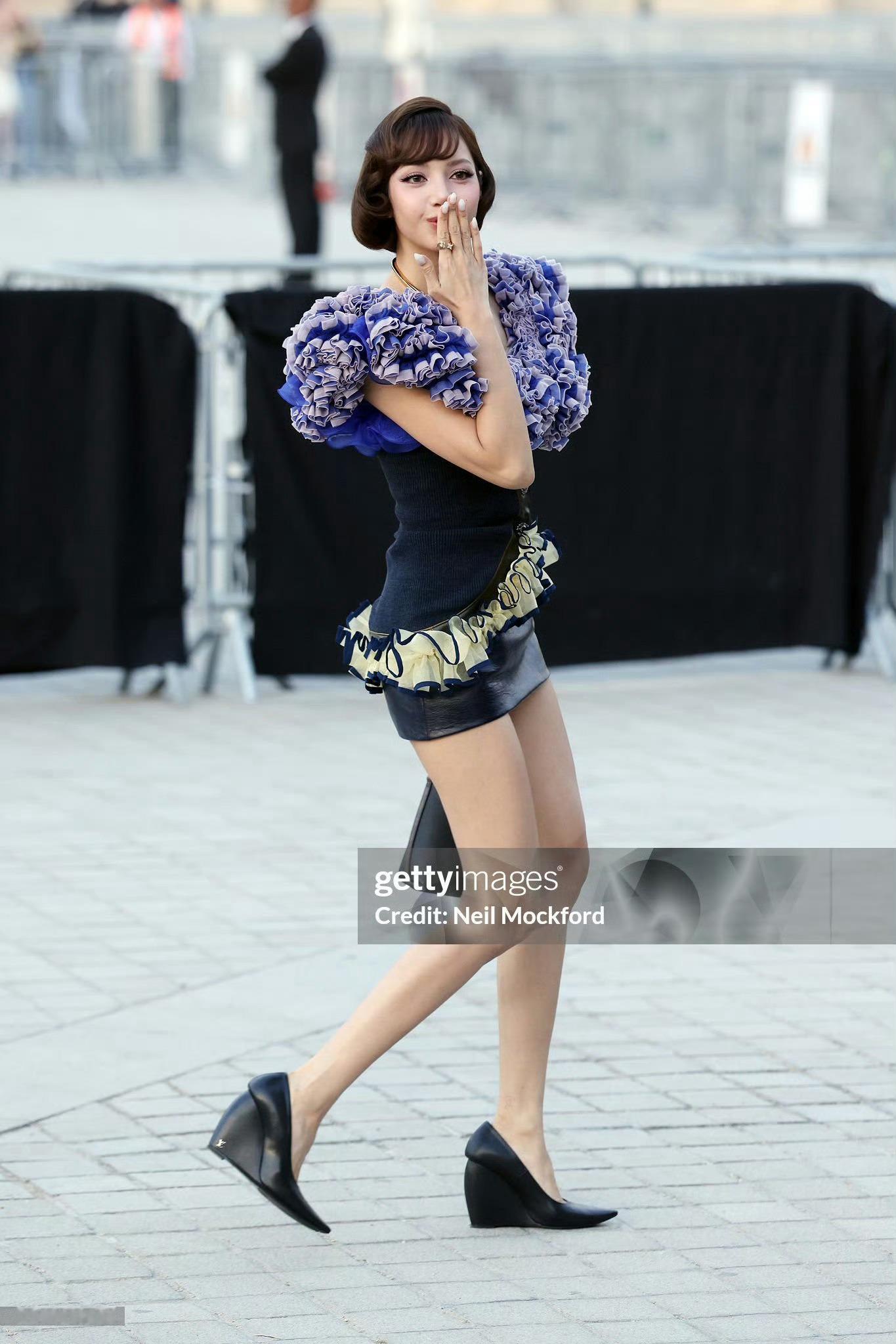 Lisa in Louis Vuitton 2027早春📸Lisa LV大秀登