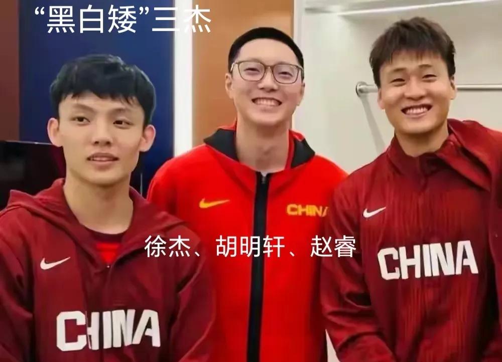CBA第二轮，北京首钢主场迎来一场特别的对决，“粤”味甚浓！
      一众昔