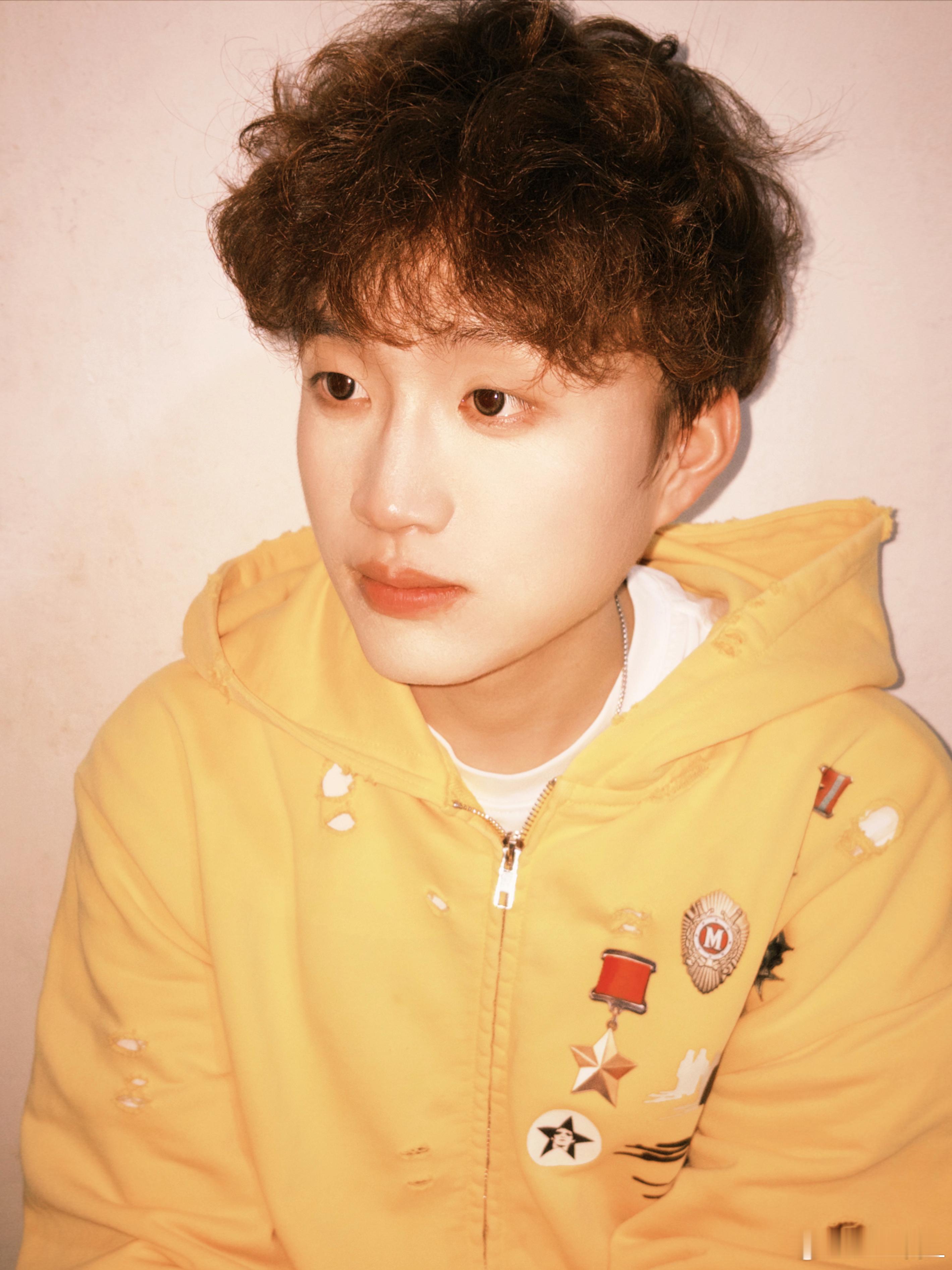 其实我感觉这张有点奇怪。不敢发朋友圈了…… 