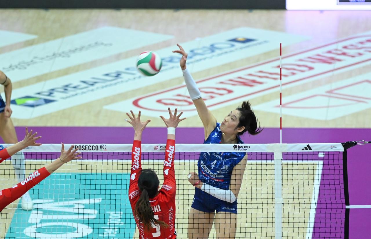 北京时间3月2日凌晨，意甲女排1/4决赛首回合，科内利亚诺主场3-1战胜布斯托阿