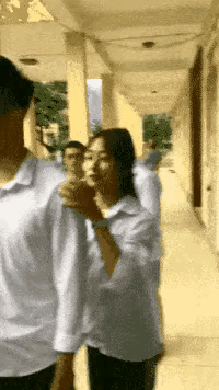 姑娘，假如对方结婚了你这样做会害了他一家人！！[呲牙][呲牙][呲牙]