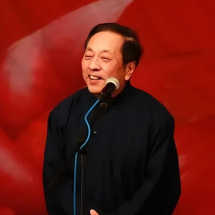 相声大师，李伯祥说，我六岁登台说相声，那时候是一九四五年，在济南有个晨光相声大会