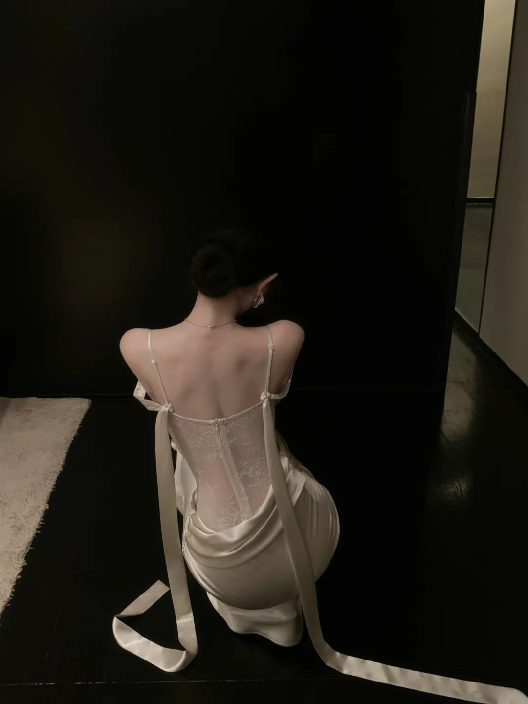 她留给你 是背影