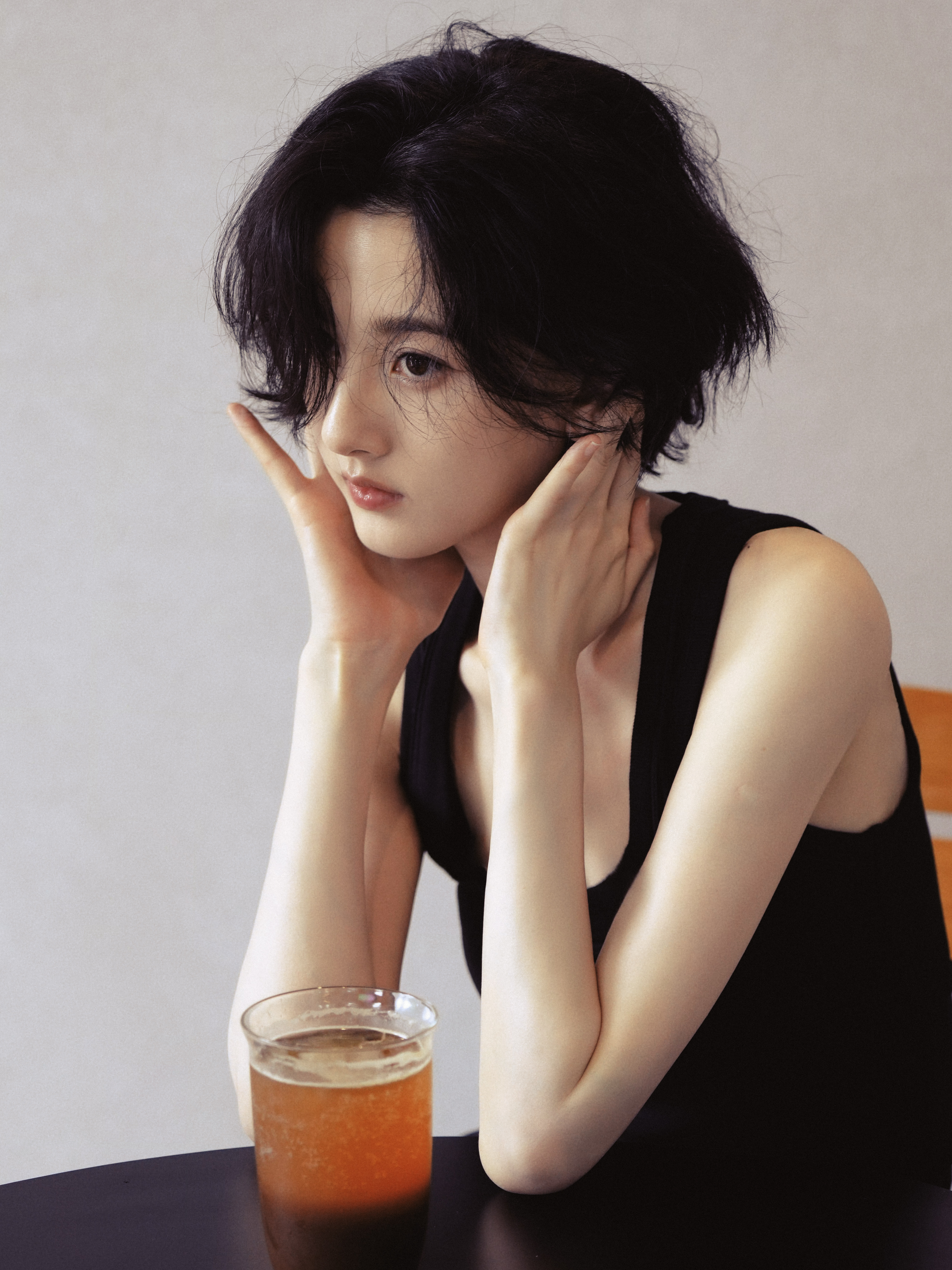 凡清短发后更港了[awsl] ​​​